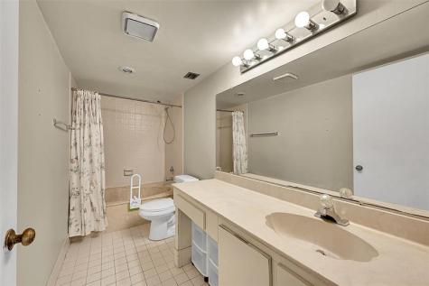 2206 S Cypress Bend Drive Pompano Beach FL 33069