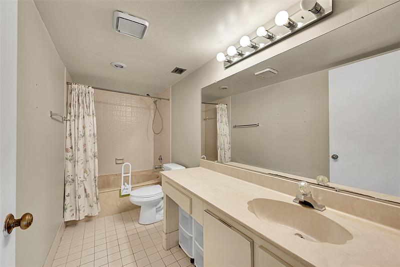 2206 S Cypress Bend Drive Pompano Beach FL 33069