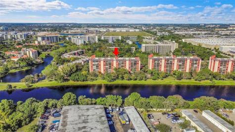 2206 S Cypress Bend Drive Pompano Beach FL 33069