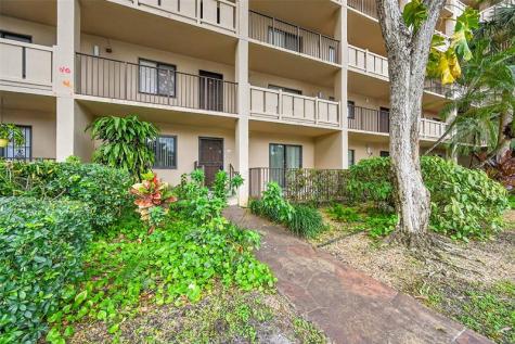 2206 S Cypress Bend Drive Pompano Beach FL 33069