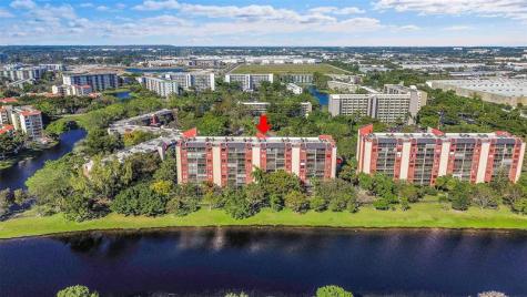 2206 S Cypress Bend Drive Pompano Beach FL 33069