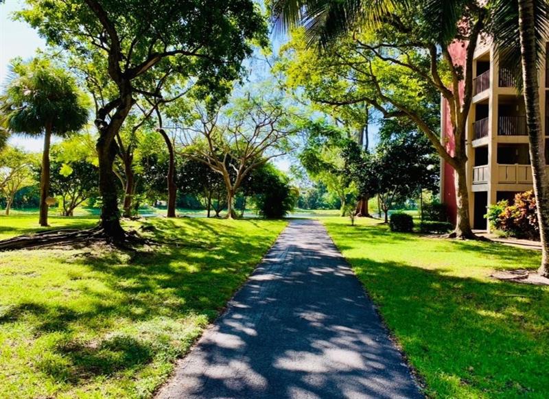 2206 S Cypress Bend Drive Pompano Beach FL 33069