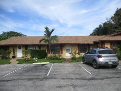 4290 Royal Banyan Way Lake Worth FL 33461