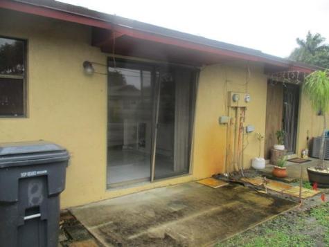 4290 Royal Banyan Way Lake Worth FL 33461