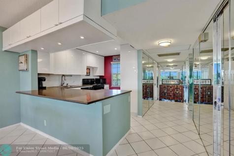 806 Cypress Grove Lane Pompano Beach FL 33069