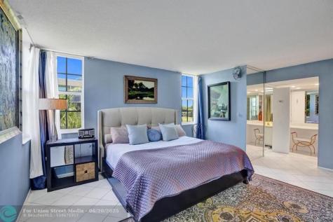 806 Cypress Grove Lane Pompano Beach FL 33069