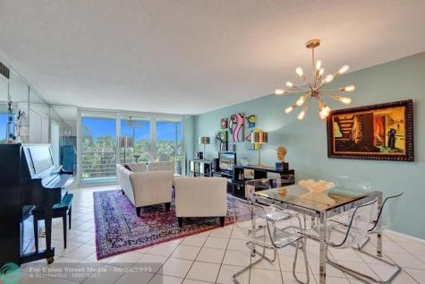 806 Cypress Grove Lane Pompano Beach FL 33069