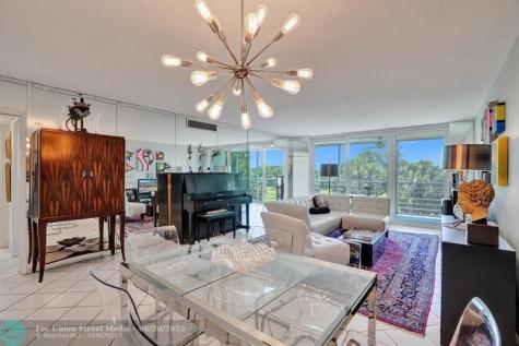 806 Cypress Grove Lane Pompano Beach FL 33069