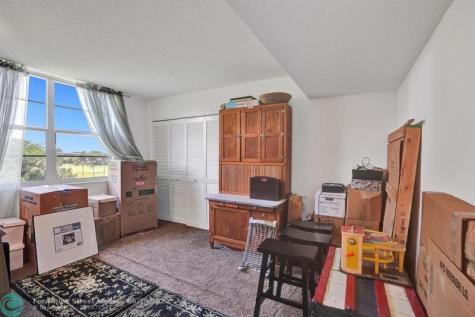 806 Cypress Grove Lane Pompano Beach FL 33069