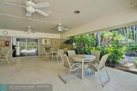 806 Cypress Grove Lane Pompano Beach FL 33069