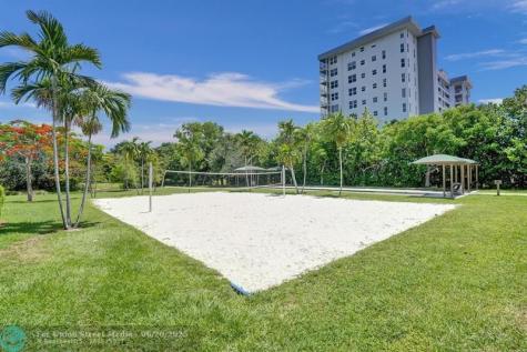 806 Cypress Grove Lane Pompano Beach FL 33069
