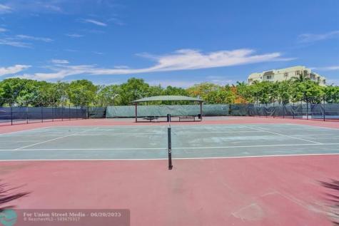 806 Cypress Grove Lane Pompano Beach FL 33069