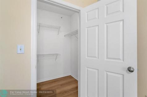 6492 Emerald Dunes Drive West Palm Beach FL 33411