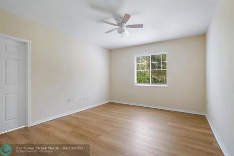 6492 Emerald Dunes Drive West Palm Beach FL 33411
