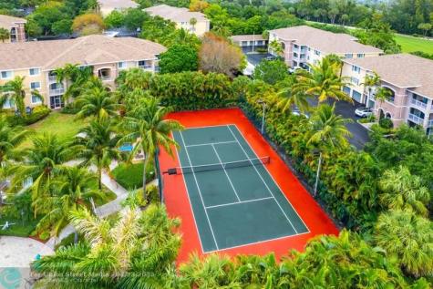 6492 Emerald Dunes Drive West Palm Beach FL 33411