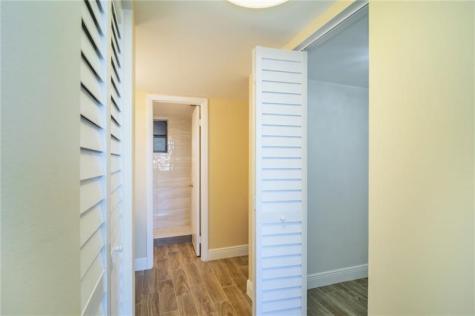 1100 Colony Point Circle Pembroke Pines FL 33026