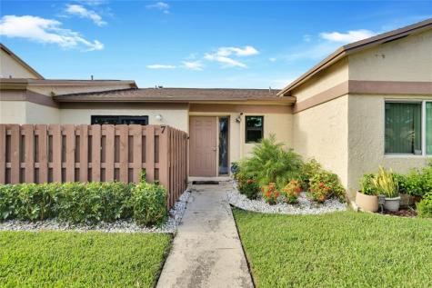10700 NW 30th Place Sunrise FL 33322