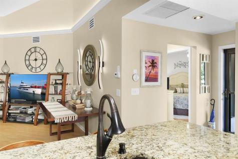 6040 SE Martinique Drive Stuart FL 34997