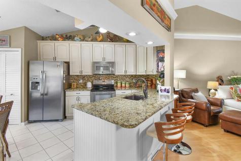 6040 SE Martinique Drive Stuart FL 34997