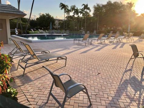 2614 Nassau Bend Coconut Creek FL 33066