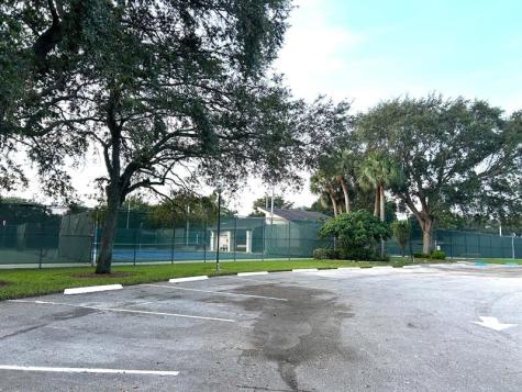 2614 Nassau Bend Coconut Creek FL 33066