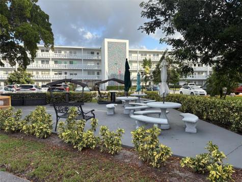 1036 Ventnor H Deerfield Beach FL 33442