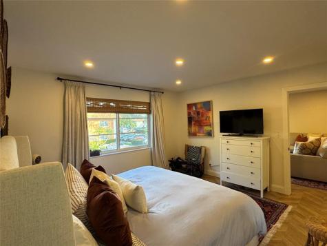 9 NE 19th Court Wilton Manors FL 33305