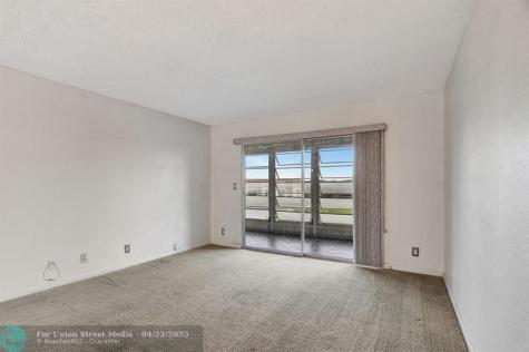 4301 Martinique Circle Coconut Creek FL 33066