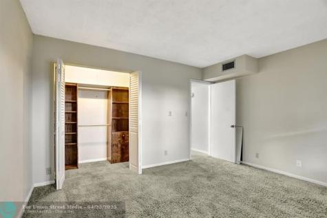 4301 Martinique Circle Coconut Creek FL 33066