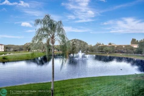 4301 Martinique Circle Coconut Creek FL 33066