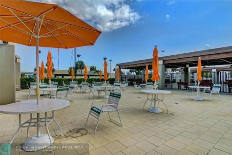 4301 Martinique Circle Coconut Creek FL 33066