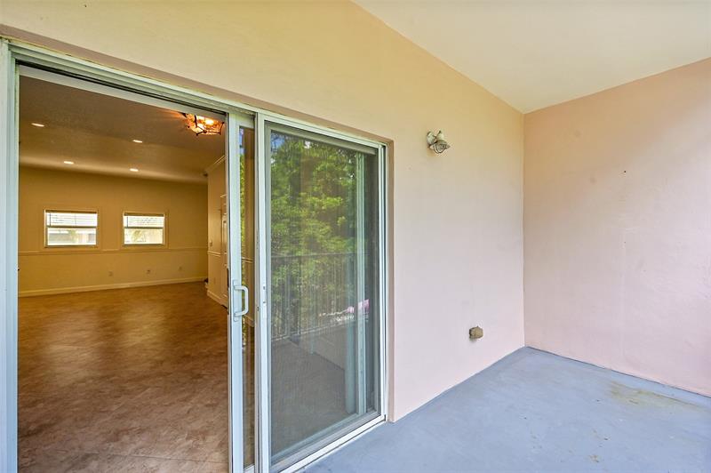 453 NE 1st Street Pompano Beach FL 33060