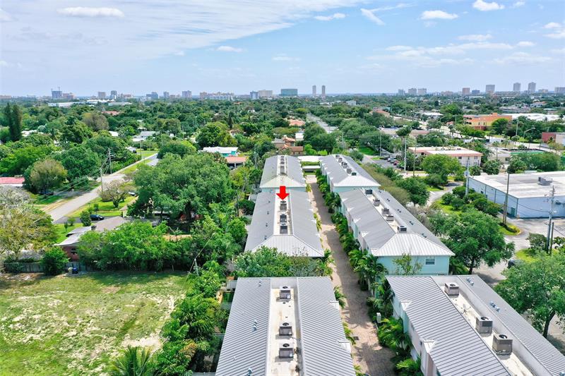 453 NE 1st Street Pompano Beach FL 33060