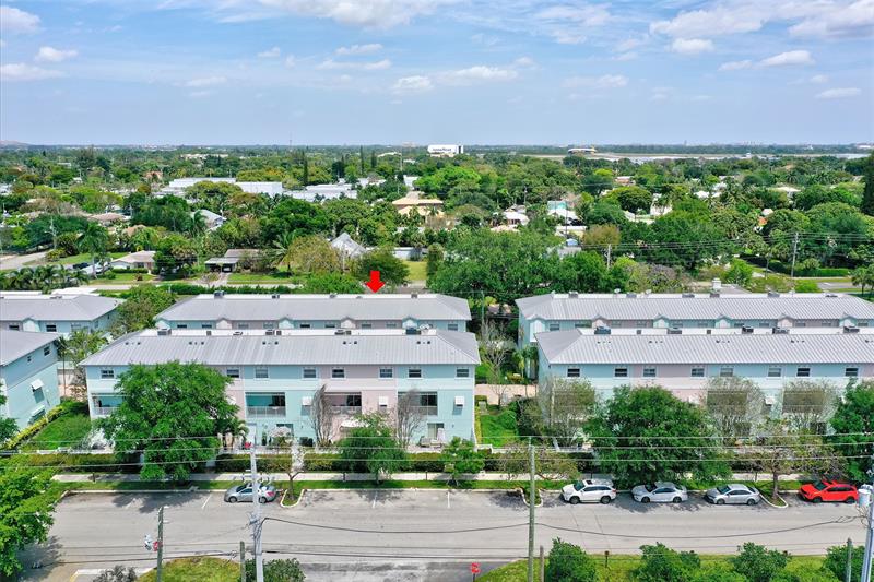 453 NE 1st Street Pompano Beach FL 33060