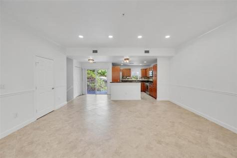 453 NE 1st Street Pompano Beach FL 33060