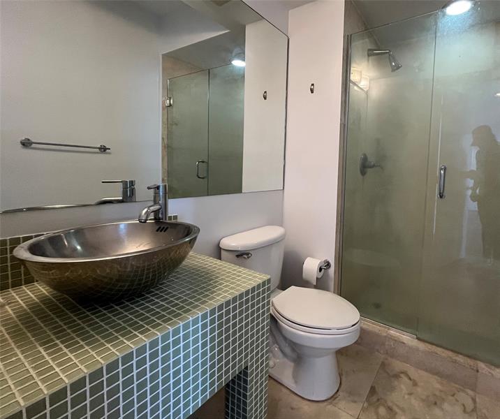 Miami Beach FL 33139