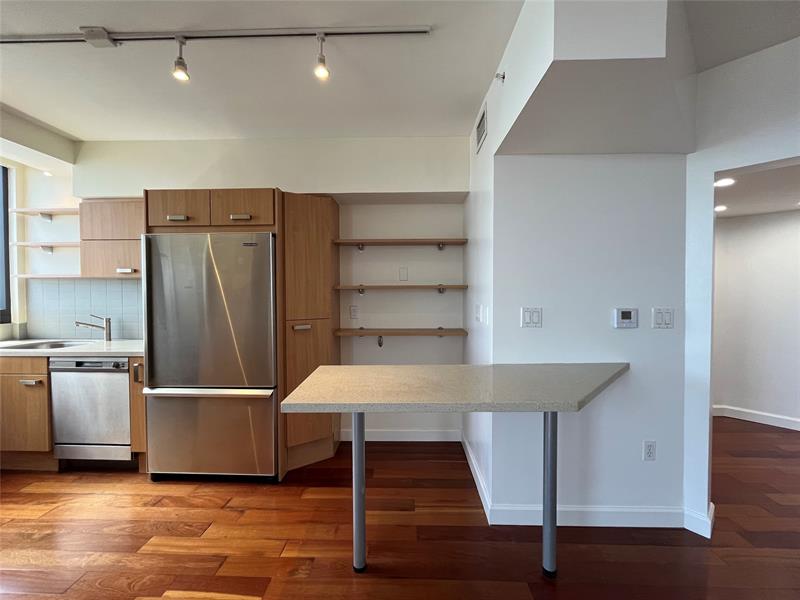 Miami Beach FL 33139