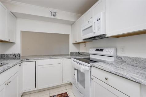 9410 Live Oak Place Davie FL 33324