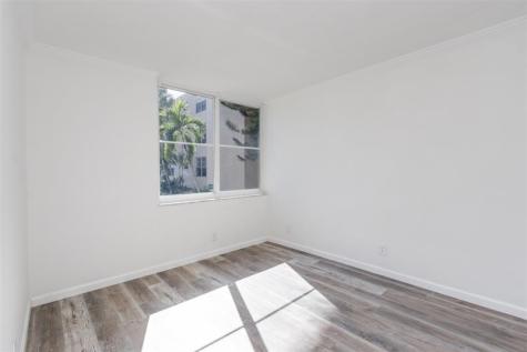 9410 Live Oak Place Davie FL 33324