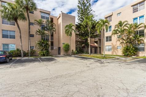 9410 Live Oak Place Davie FL 33324