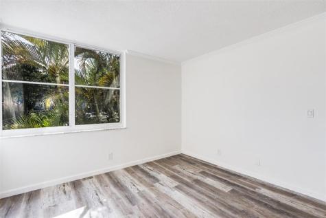 9410 Live Oak Place Davie FL 33324