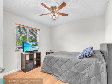 4776 Lago Vista Drive Coconut Creek FL 33073