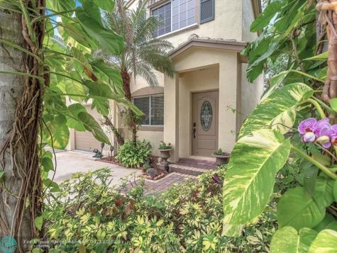 4776 Lago Vista Drive Coconut Creek FL 33073