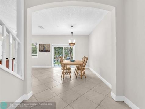 4776 Lago Vista Drive Coconut Creek FL 33073