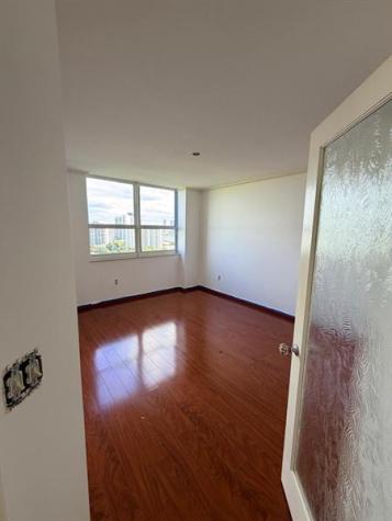 19501 W Country Club Drive Aventura FL 33180