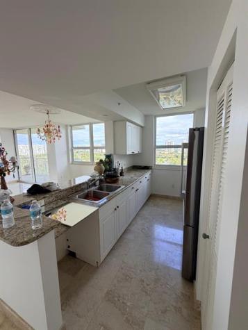 19501 W Country Club Drive Aventura FL 33180