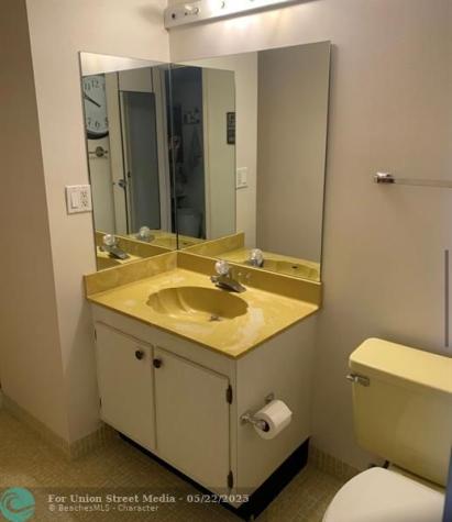 20301 W Country Club Drive Aventura FL 33180