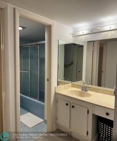 20301 W Country Club Drive Aventura FL 33180