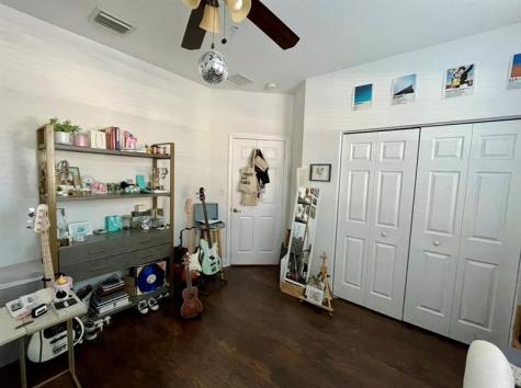 817 SW 147th Avenue Pembroke Pines FL 33027