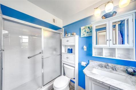 2860 Somerset Drive Lauderdale Lakes FL 33311